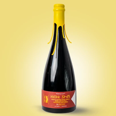Night Shift Vintage 2025  /  Russian Imperial Stout rumos és rhumos hordóban érlelve, makadámdióval és vaníliával - 0,75l
